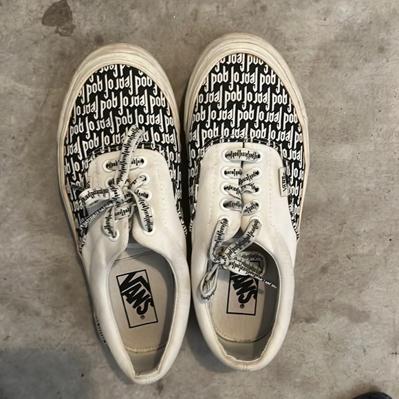 Authentic Fear of God x Vans - Picture 1 of 3